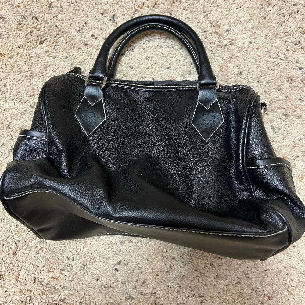 Purses - Picture 5 of 8